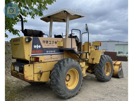 尾張小牧 00 は 70, Komatsu WA-Series
