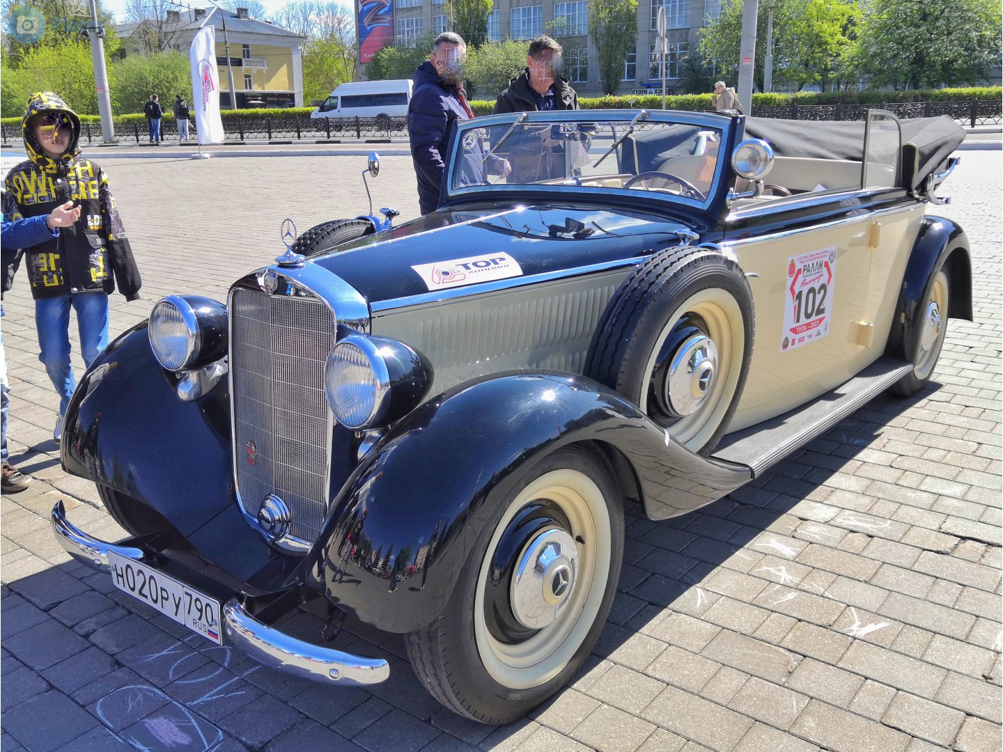 н 020 ру 790, Mercedes-Benz 320 