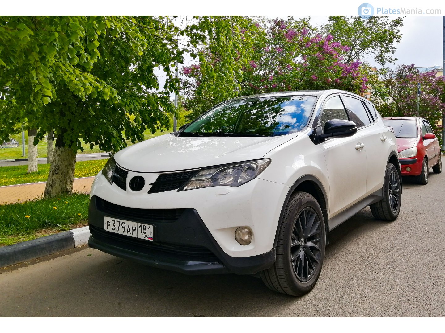 р 379 ам 181, Toyota RAV4 4th gen (XA40), 2012–2015