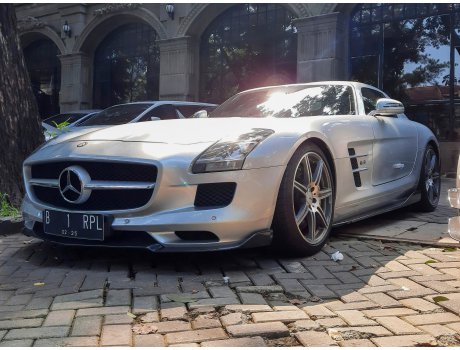 B 1 RPL, Mercedes-Benz SLS AMG