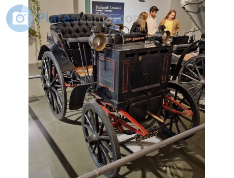 516 KLC 75, Panhard Levassor Type X57