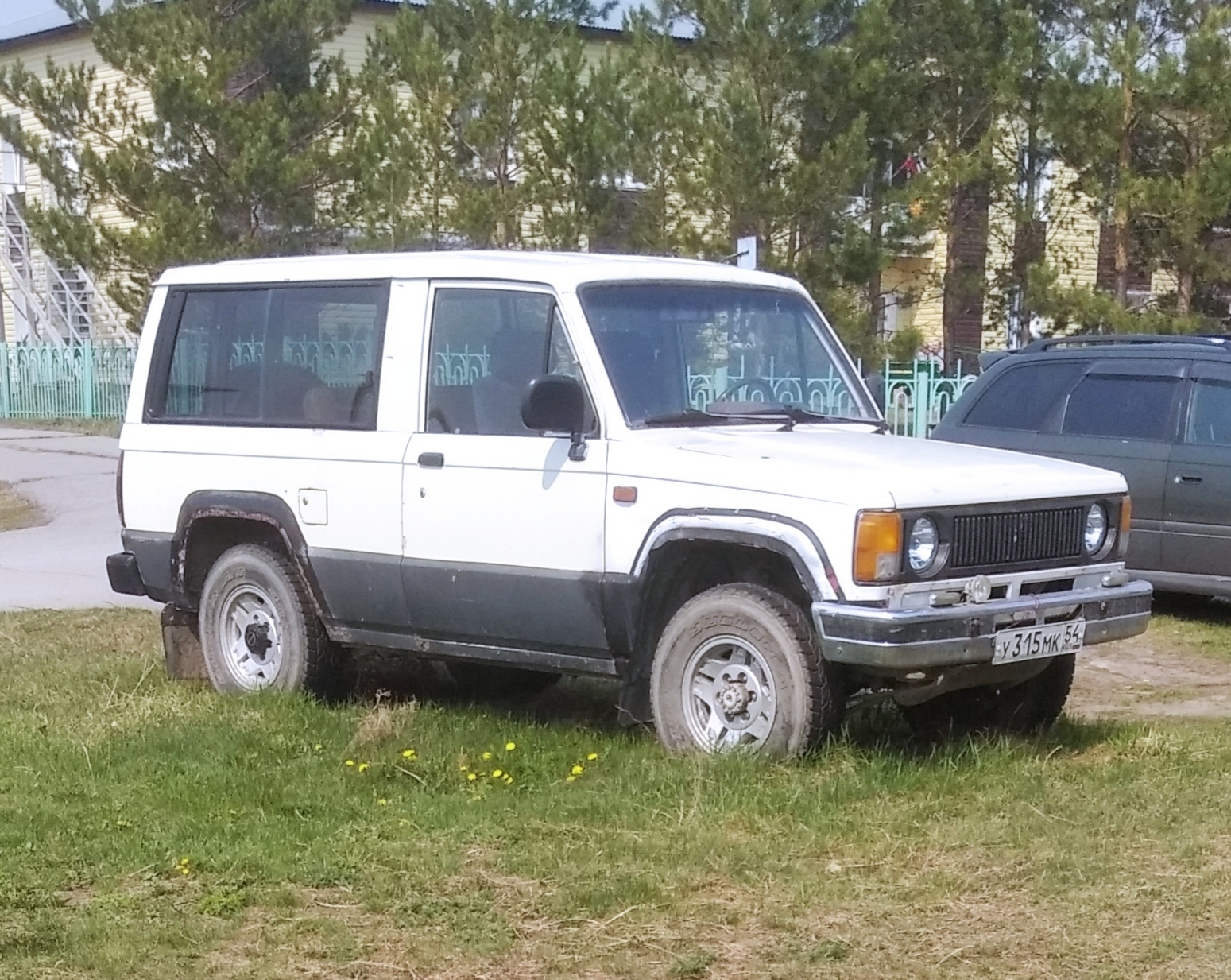 у 315 мк 54, Isuzu Bighorn 1st gen Rodeo Bighorn 3-door SUV, 1981–1986