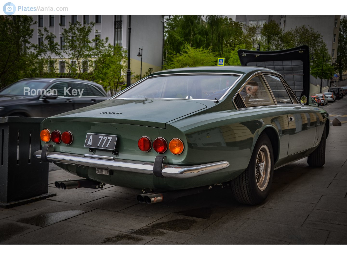 A 777, Ferrari 365 365 GT 2+2 (1967–1971)