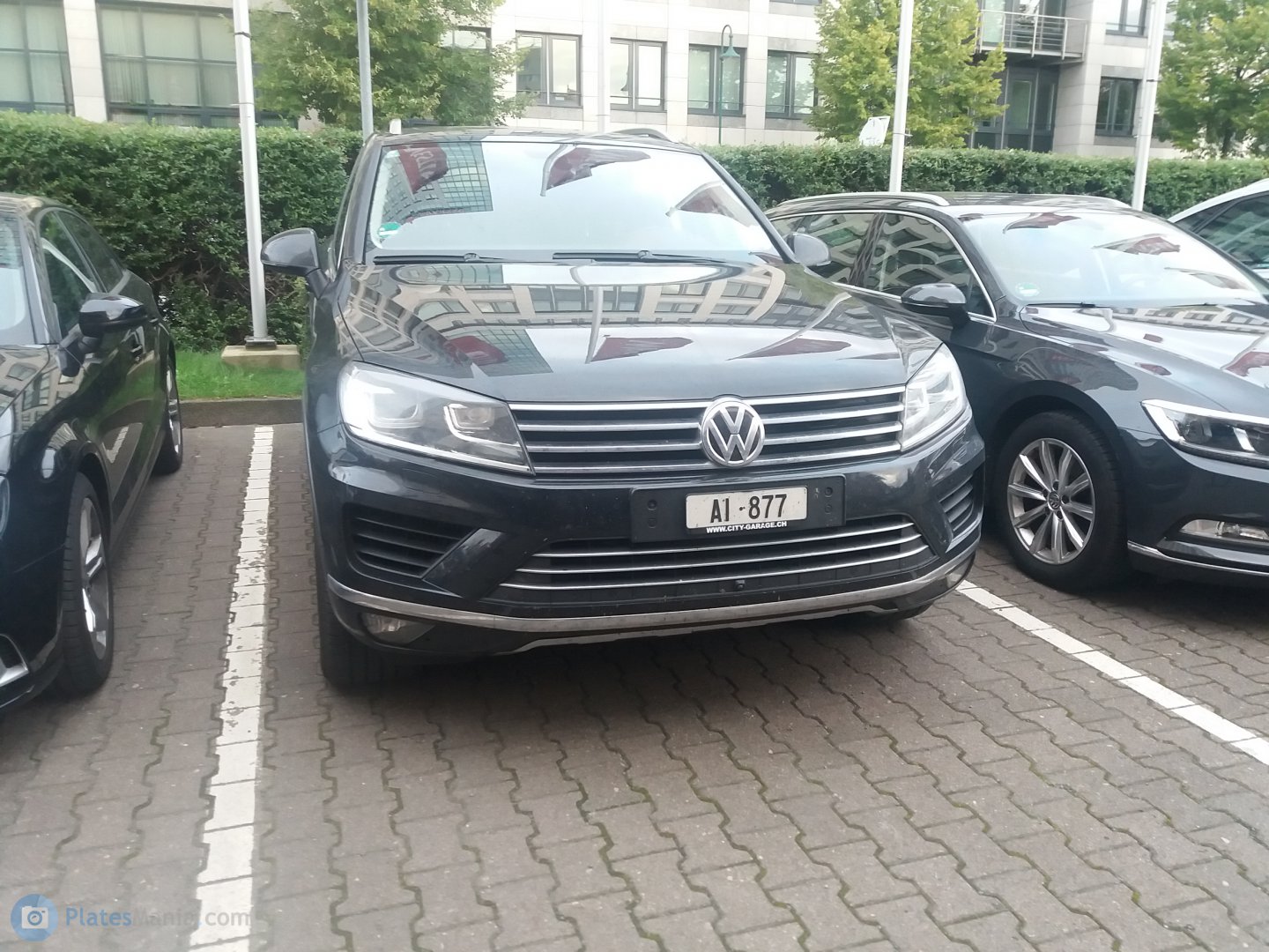 AI 877, Volkswagen Touareg 2nd gen (7P), 2010–2018