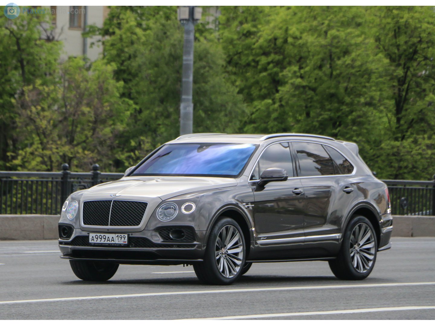 а 999 аа 199, Bentley Bentayga 1st gen (PL71), 2016–2020