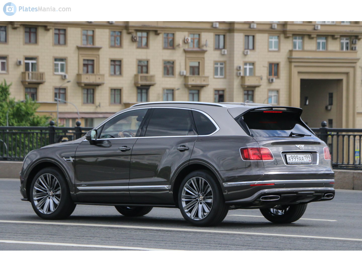а 999 аа 199, Bentley Bentayga 1st gen (PL71), 2016–2020