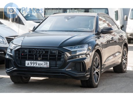 а999ан38, Audi SQ8