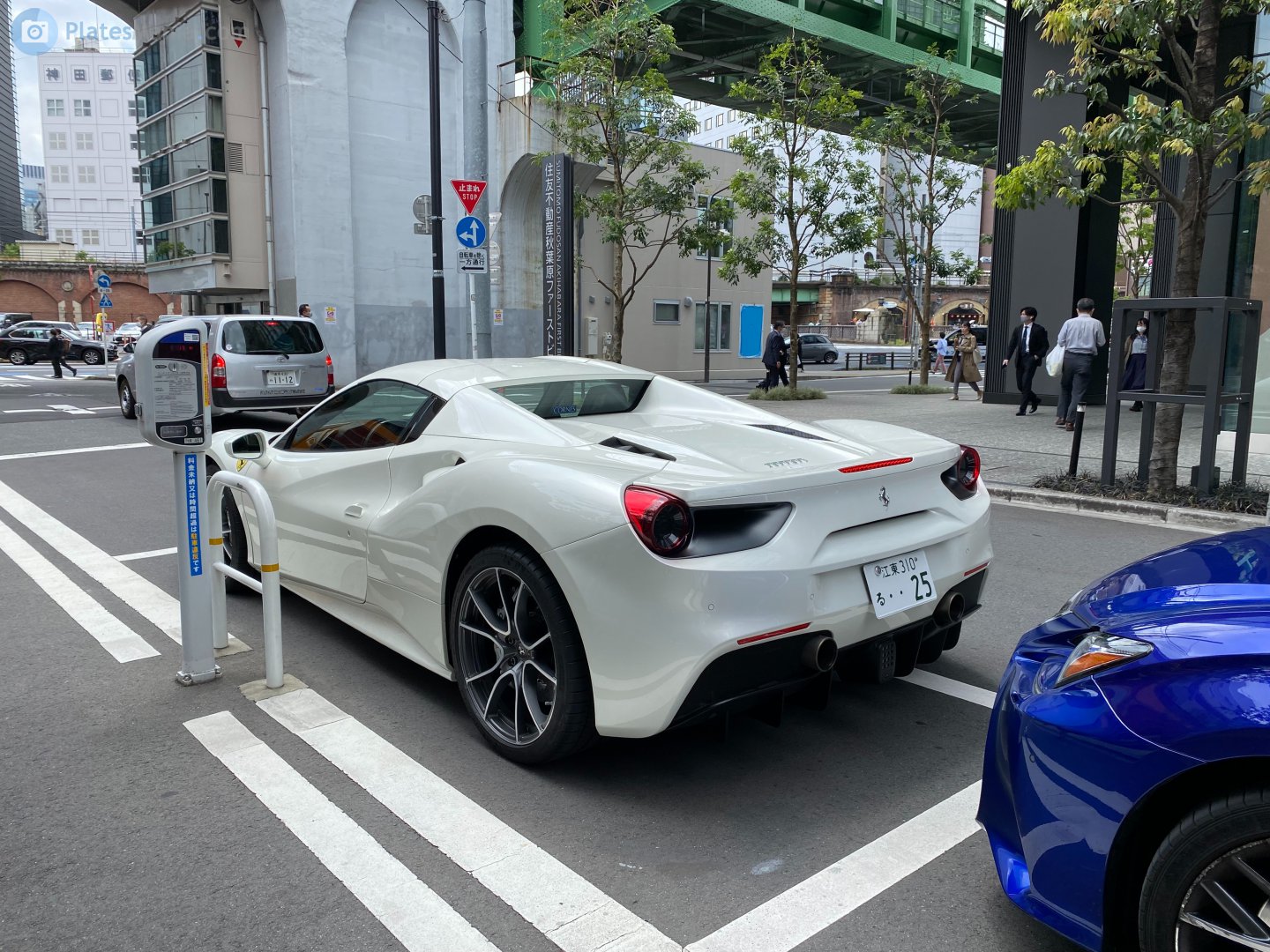 江東 310 る 25, Ferrari 488 1st gen Spider (F142M), 2015–2019