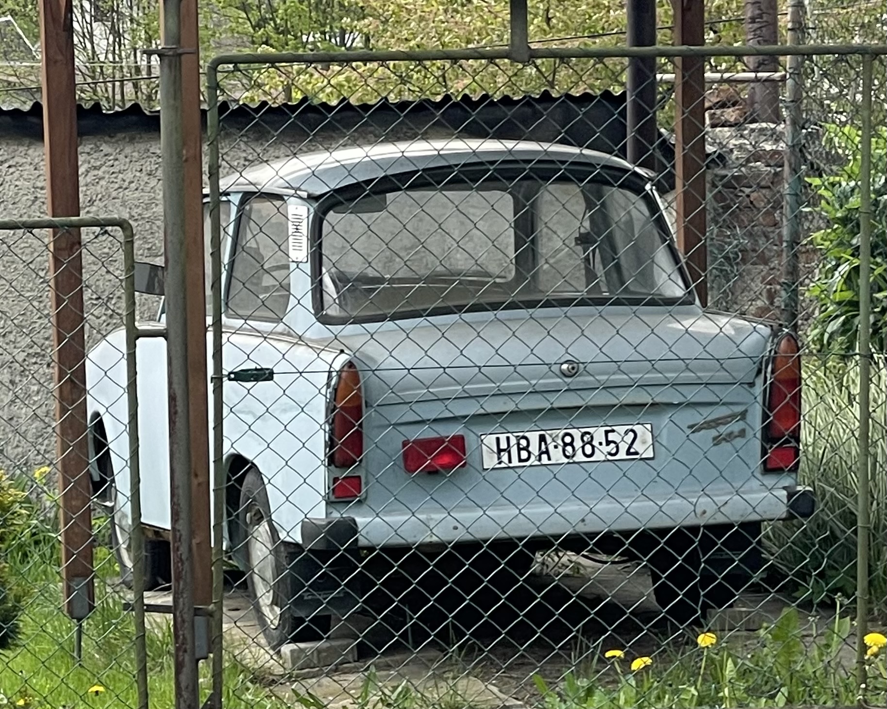 HBA 88-52, Trabant 601 Limusin, 1964–1990