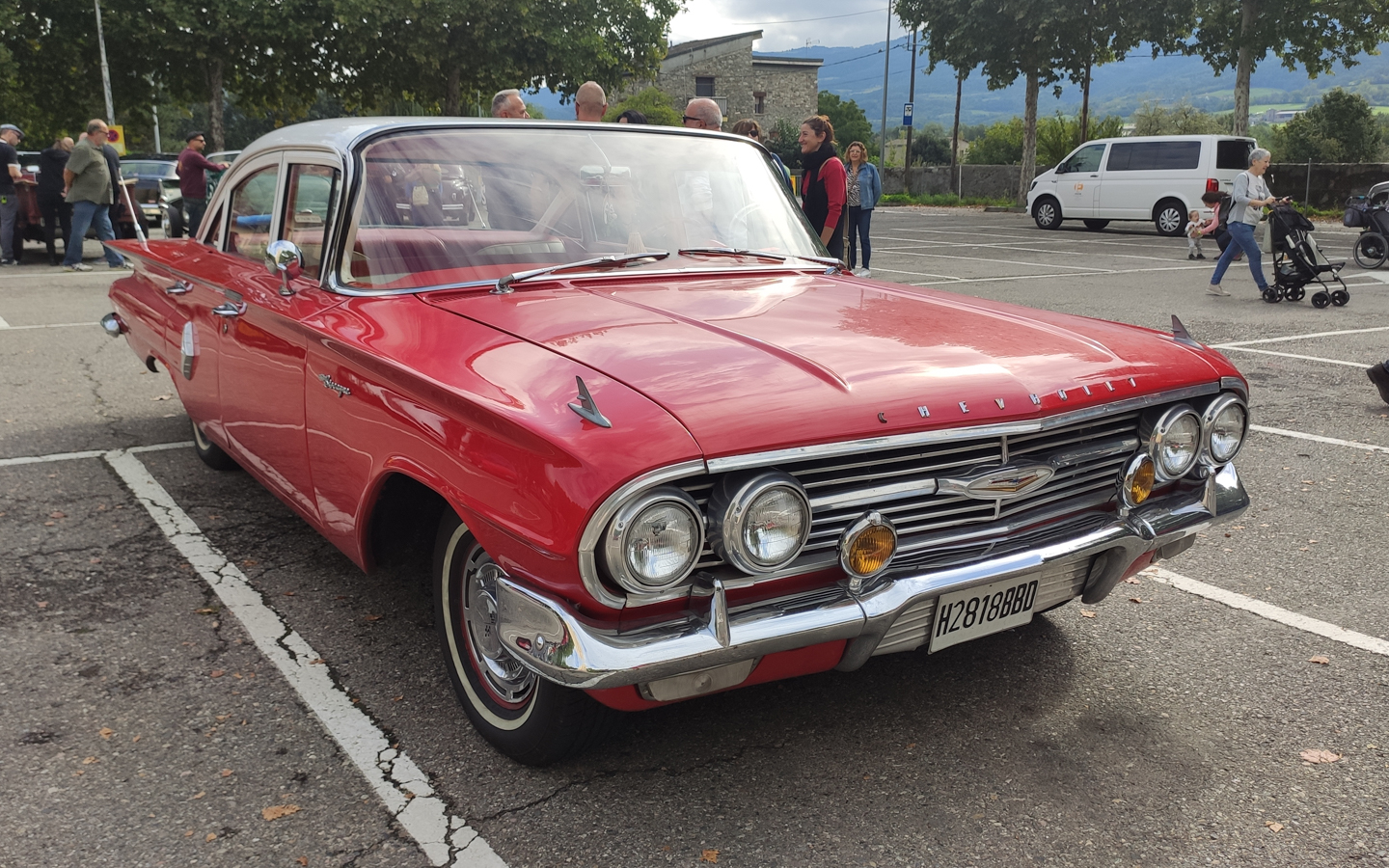 H 2818 BBD, Chevrolet Biscayne 1st gen 1960 4-door Sedan (1169/1269; B-body), 2nd facelift, 1959–1960