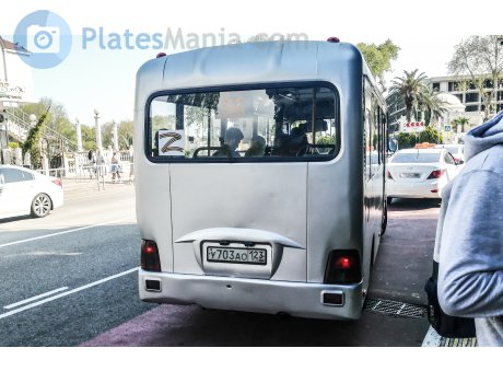 у703ао123, Hyundai County