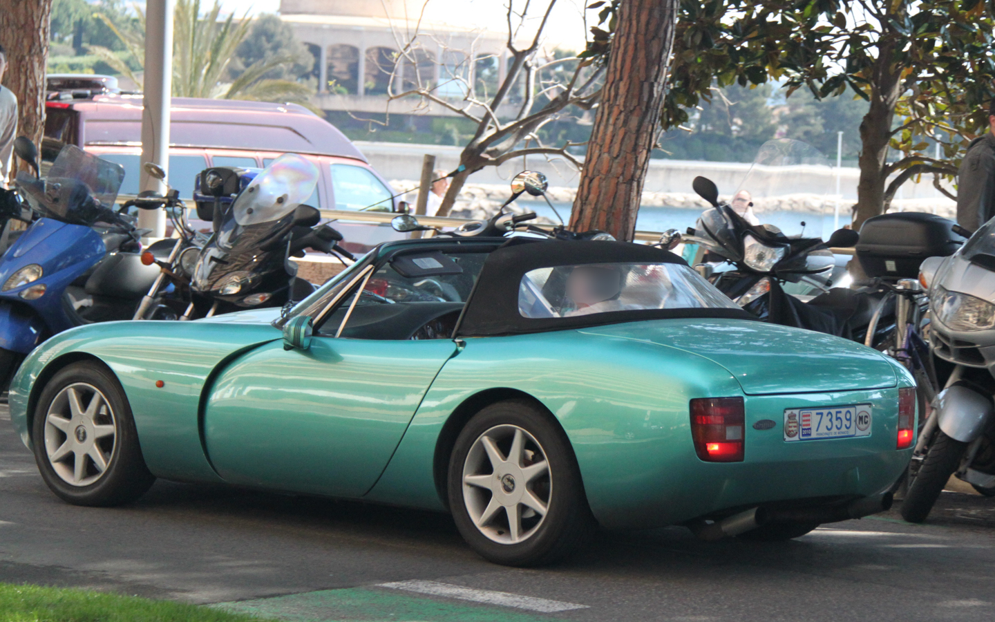 7359, TVR Griffith 