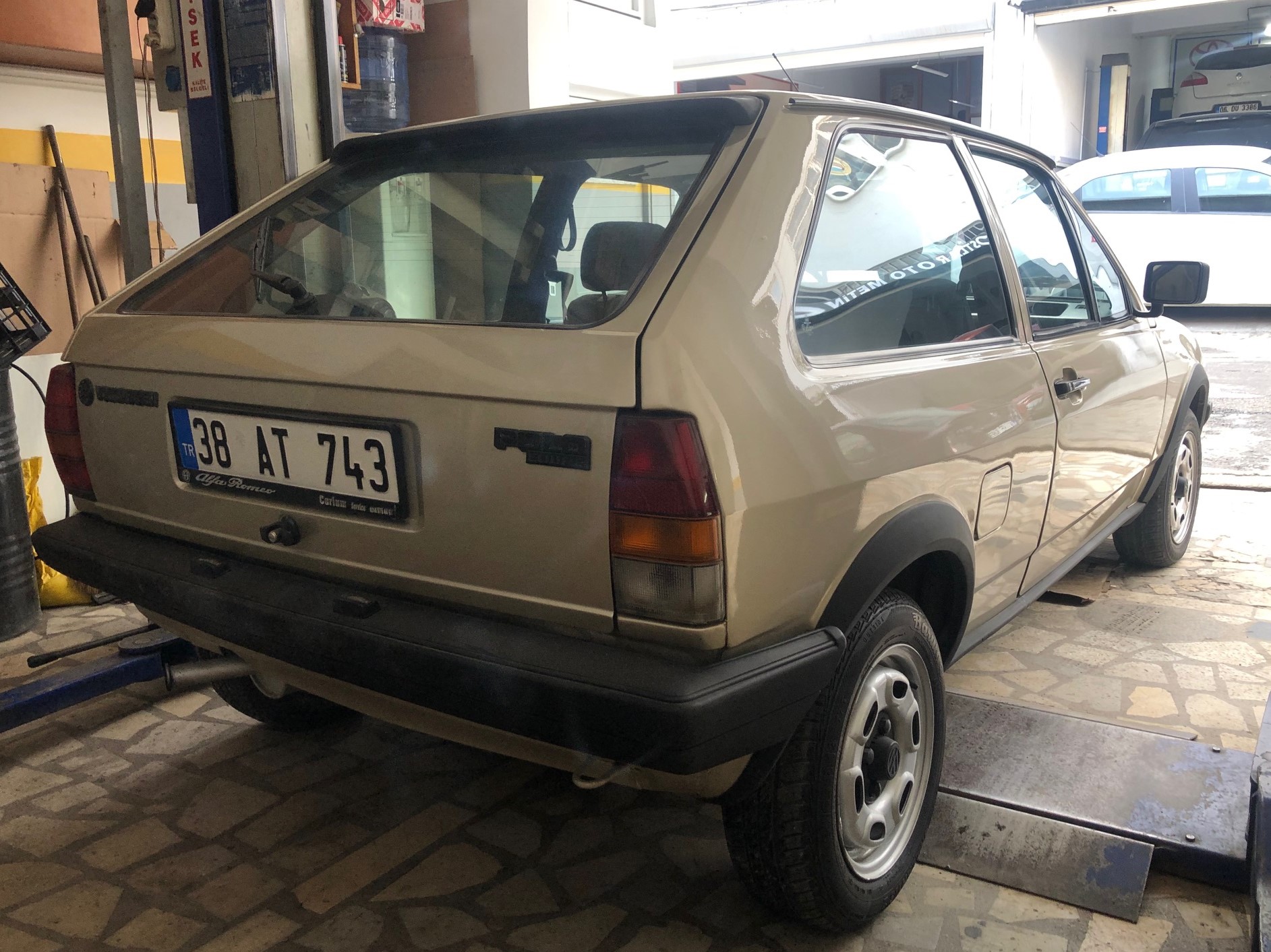 38 AT 743, Volkswagen Polo 2nd gen Coupé (86C), 1982–1990