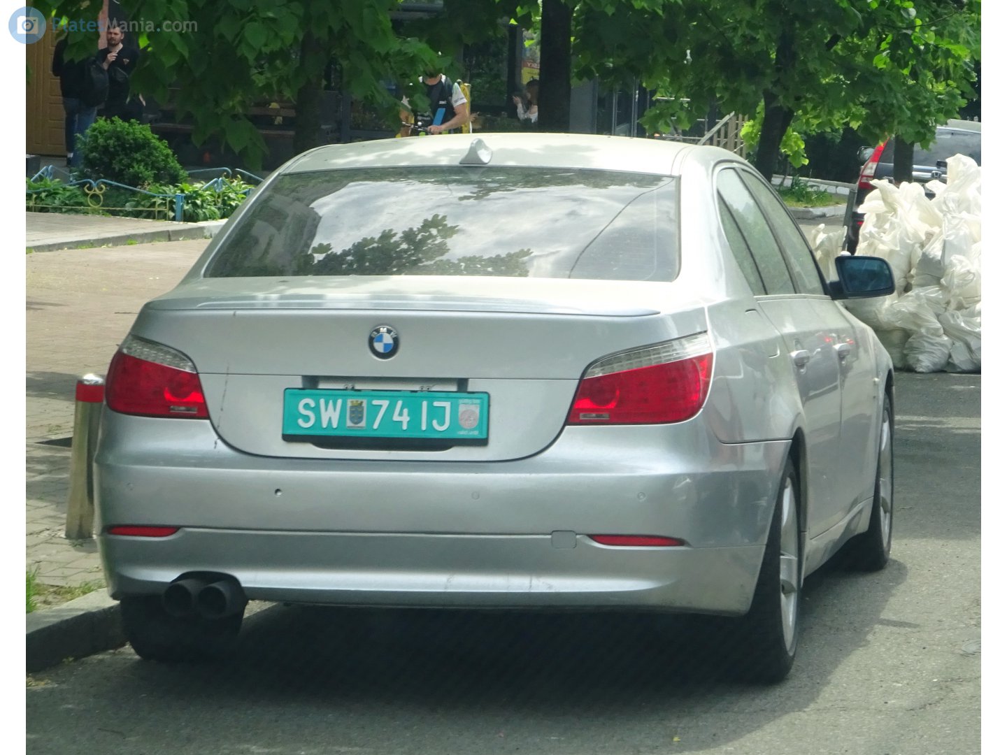 SW 74 IJ, BMW 5 Series 5th gen Sedan (E60), 2003–2010