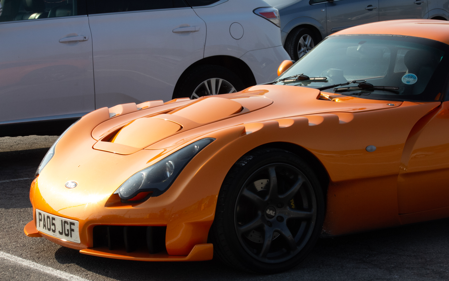 PA05JGF, TVR Sagaris 