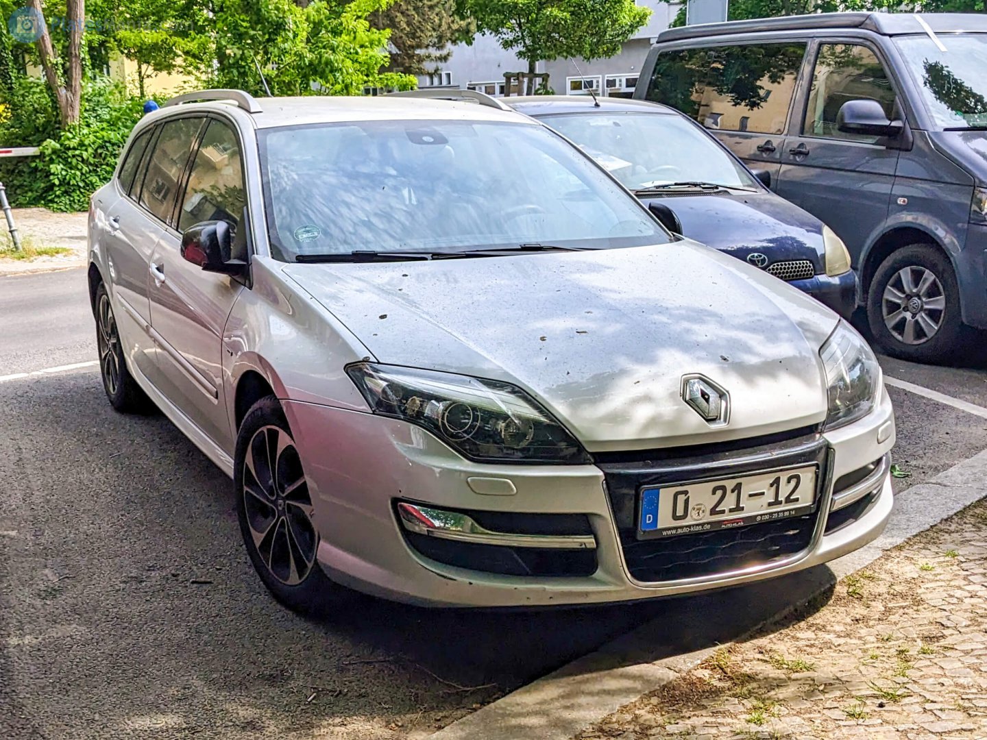 0 21-12, Renault Laguna 3rd gen Sport Tourer (X91), 2007–2015
