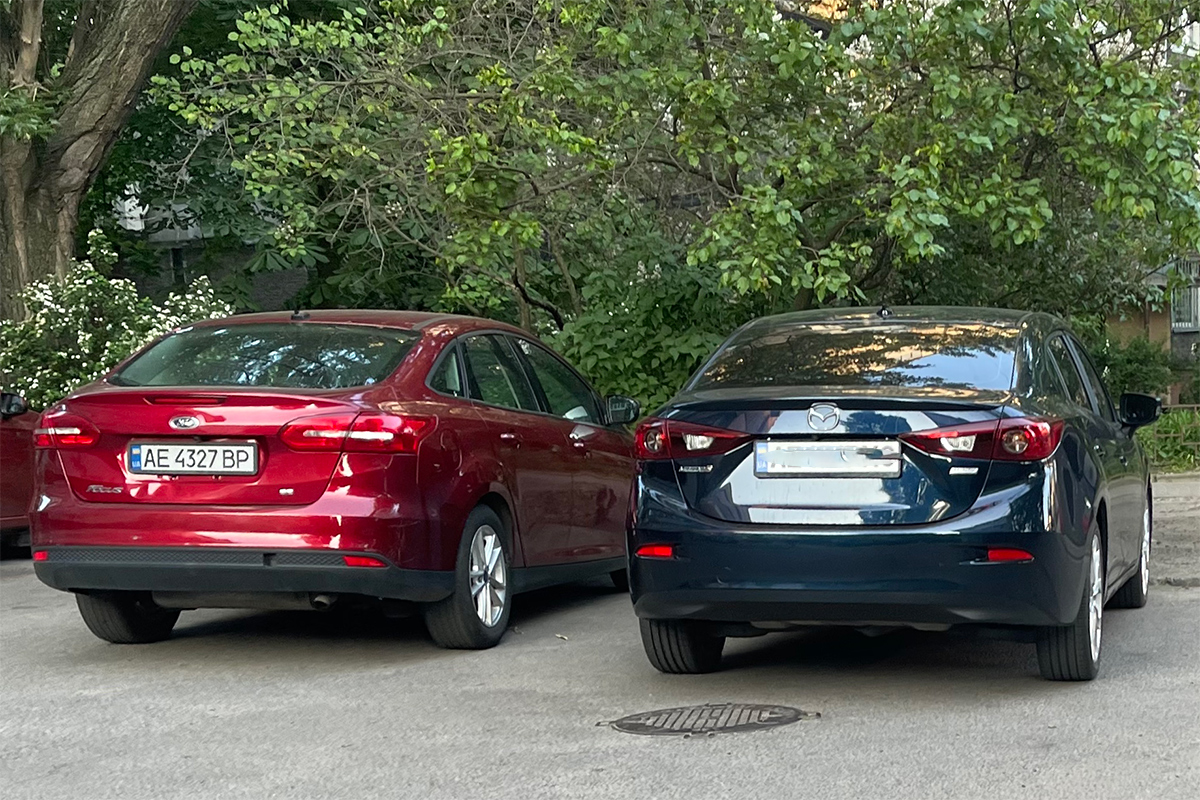 AE 4327 BP, Ford Focus 3rd gen Sedan (DYB; C346), facelift, 2014–2019