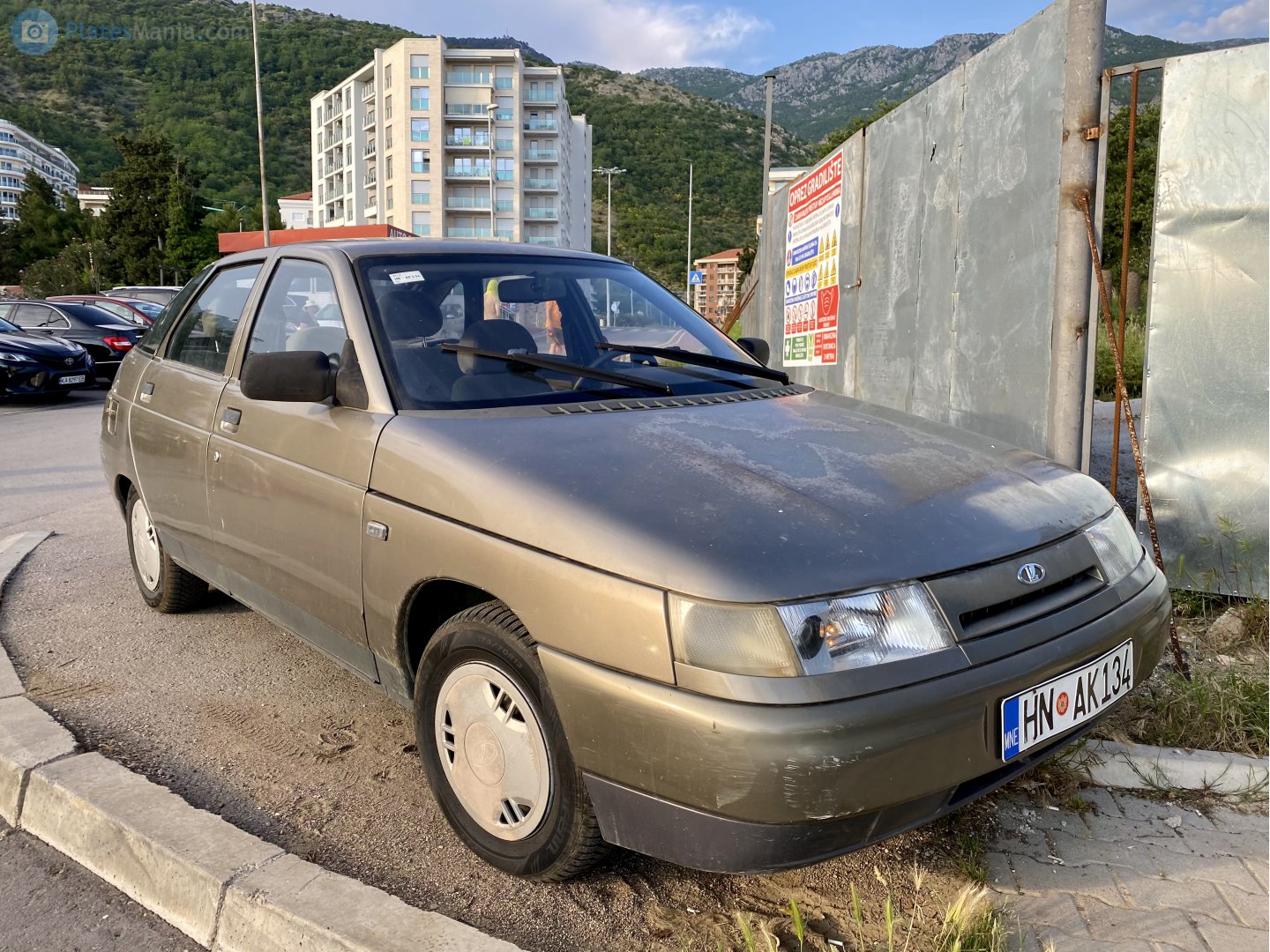 HN AK134, Lada (VAZ) 2112 