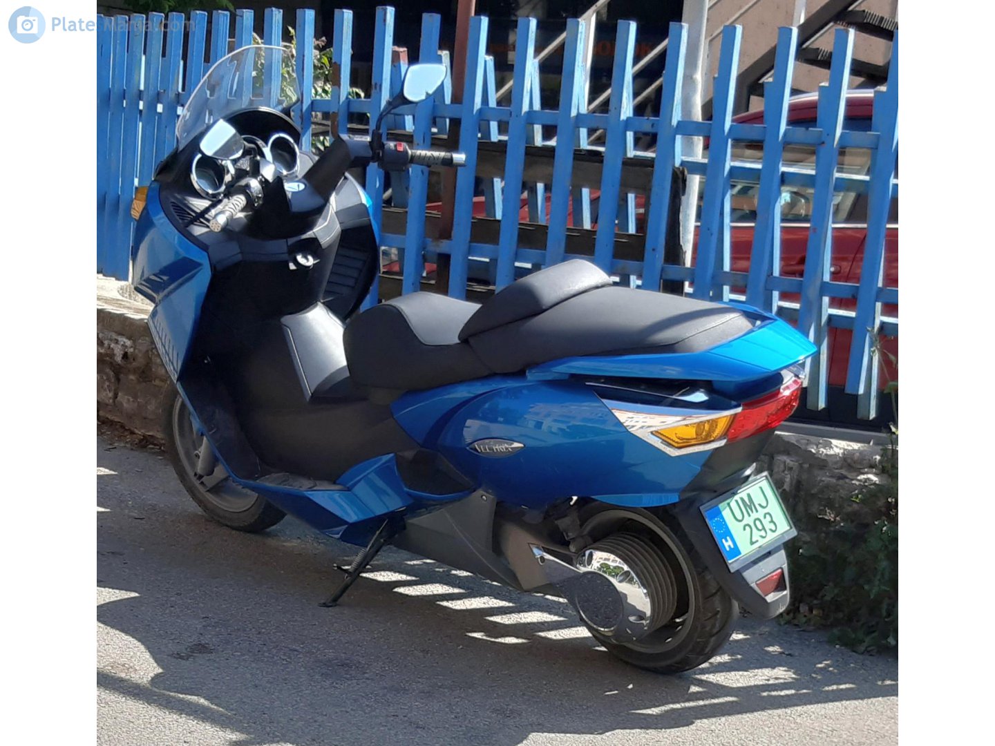 UMJ-293, Vectrix VX-1 