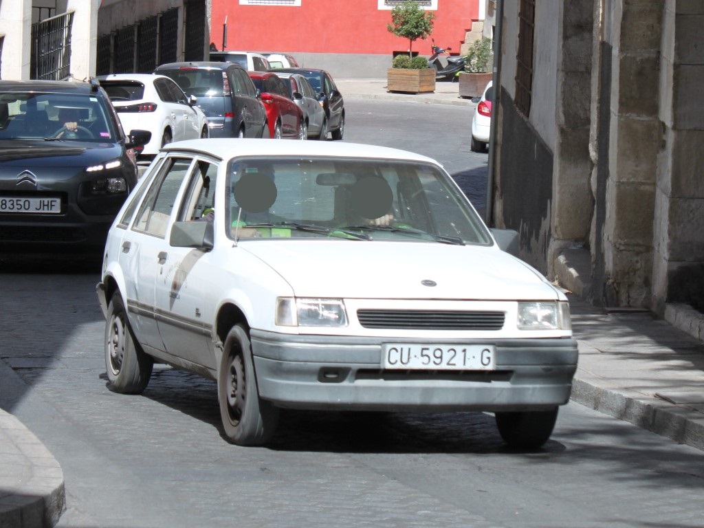 CU 5921 G, Opel Corsa 1st gen 5-door Hatch (A; S83), 1984–1993