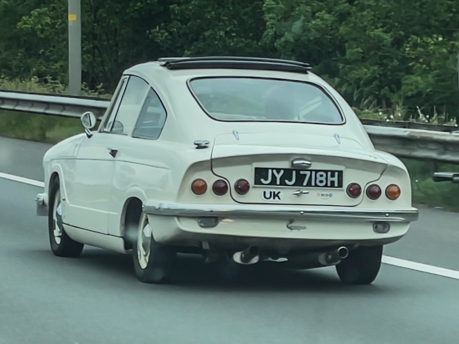 JYJ718H, Bond Equipe 