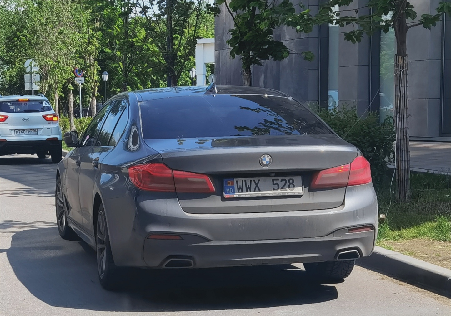 WWX 528, BMW 5 Series 7th gen Sedan (G30/G38), 2017–2020