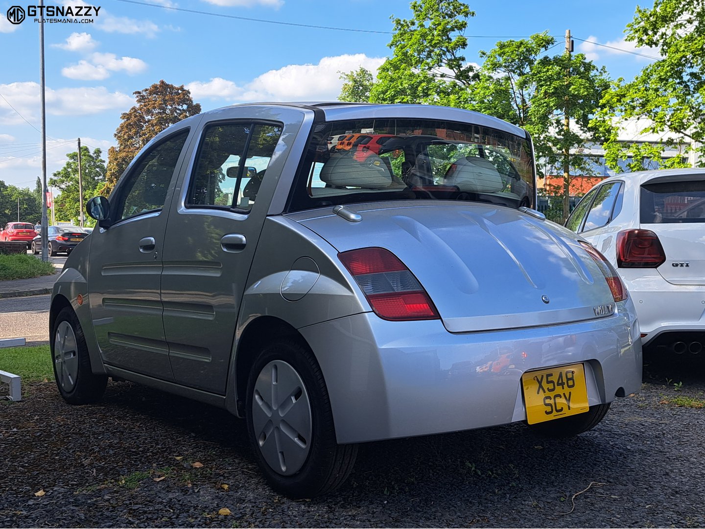 X548SCY, Toyota Will Vi 1st gen (NCP19), 2000–2001