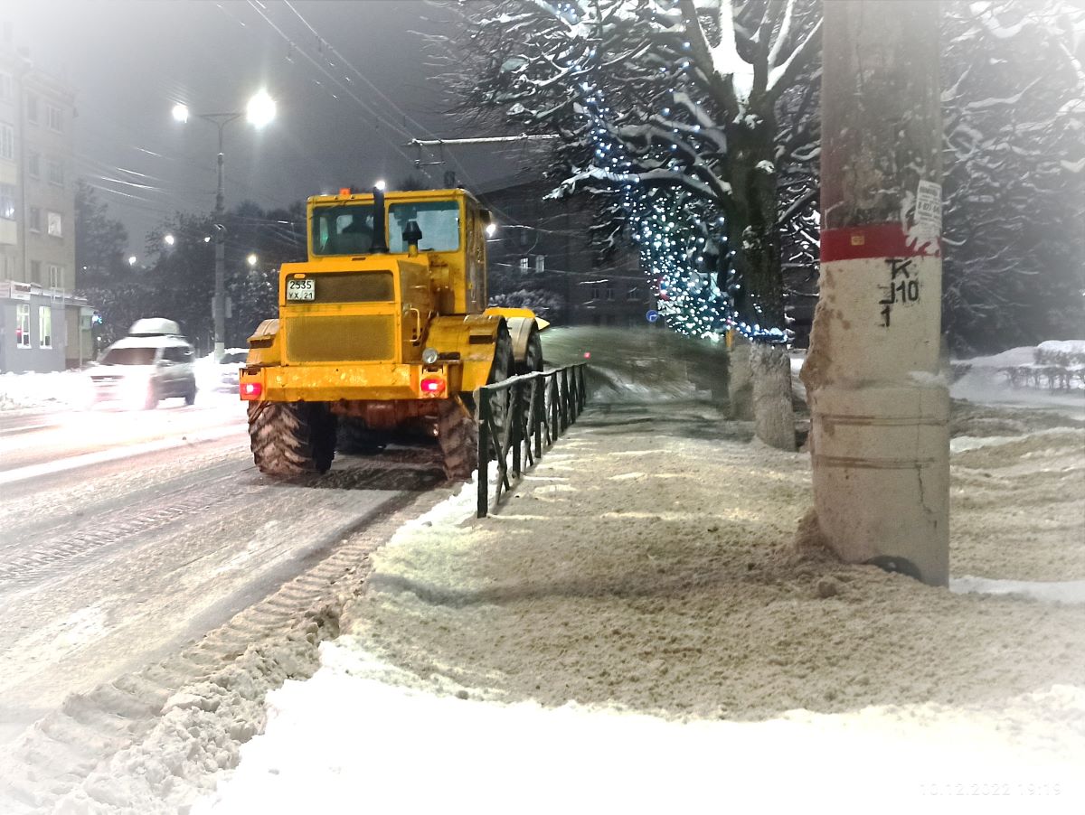 2535 ух 21, Kirovets К-700 2nd gen К-702 / К-703, 1979–1985