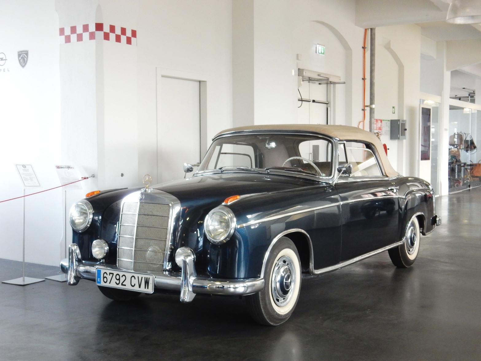 6792 CVW, Mercedes-Benz Type 219/220 220SE Cabriolet (W128), 1958–1960