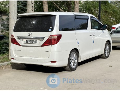 1991UR01, Toyota Alphard