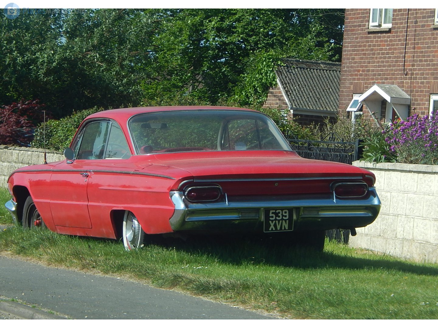 539XVN, Buick LeSabre 2nd gen 1961 2-door Hardtop (4437; B-body), 1960–1961