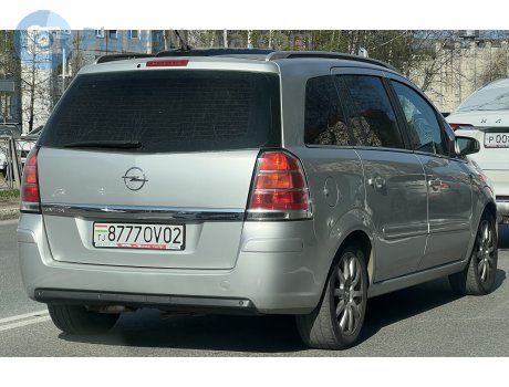 8777OV02, Opel Zafira