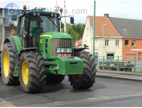 G-LYK-121, John Deere 7000-Series