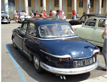 640 DS 88, Panhard PL17