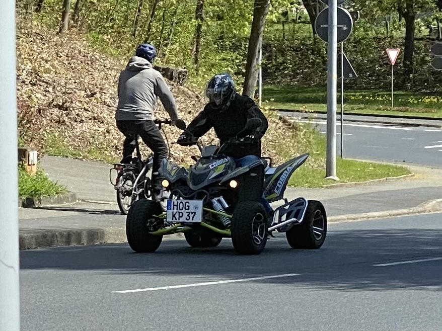 HOG KP 37, Aeon Motor Cobra 