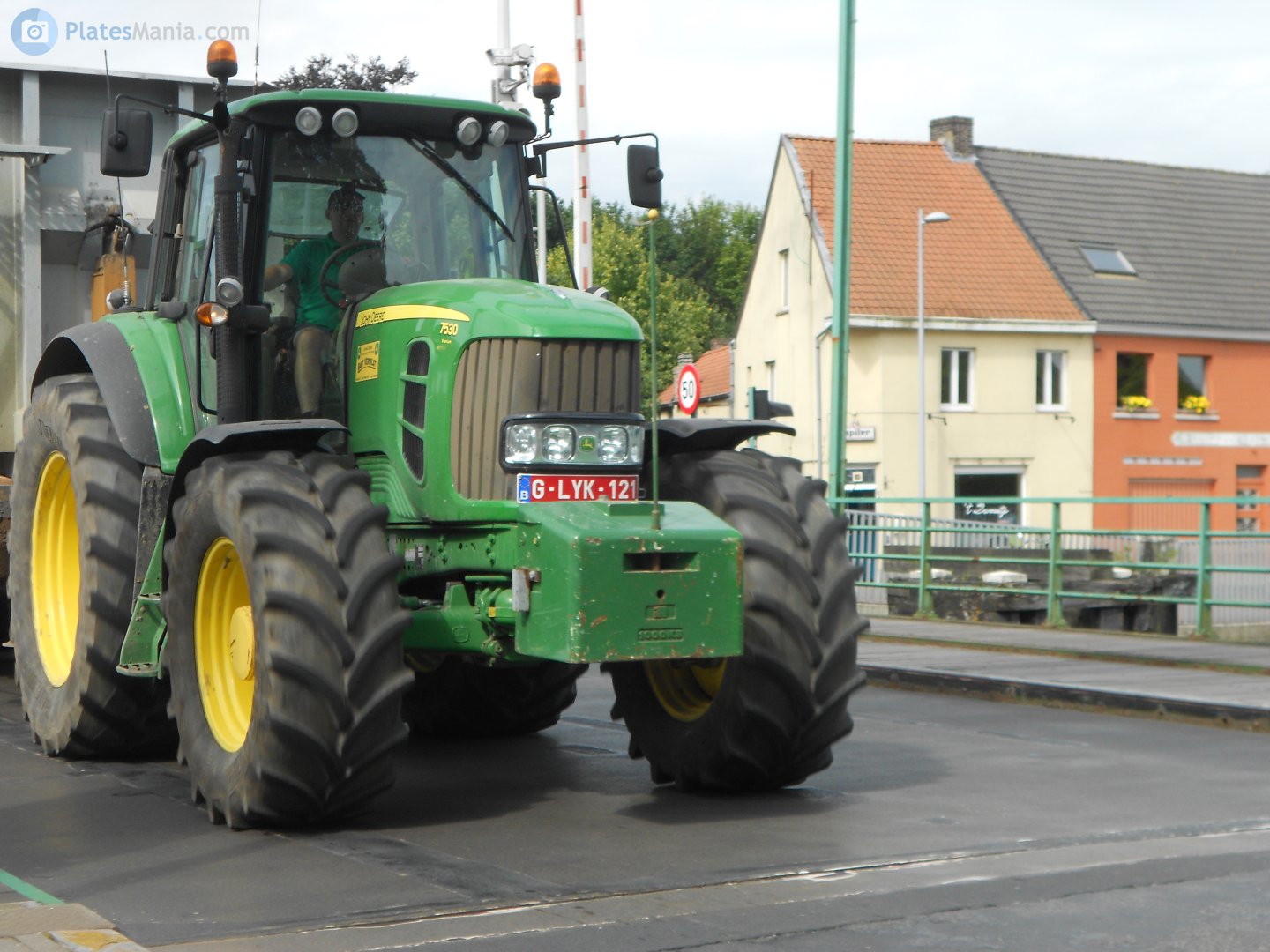 G-LYK-121, John Deere 7000-Series 