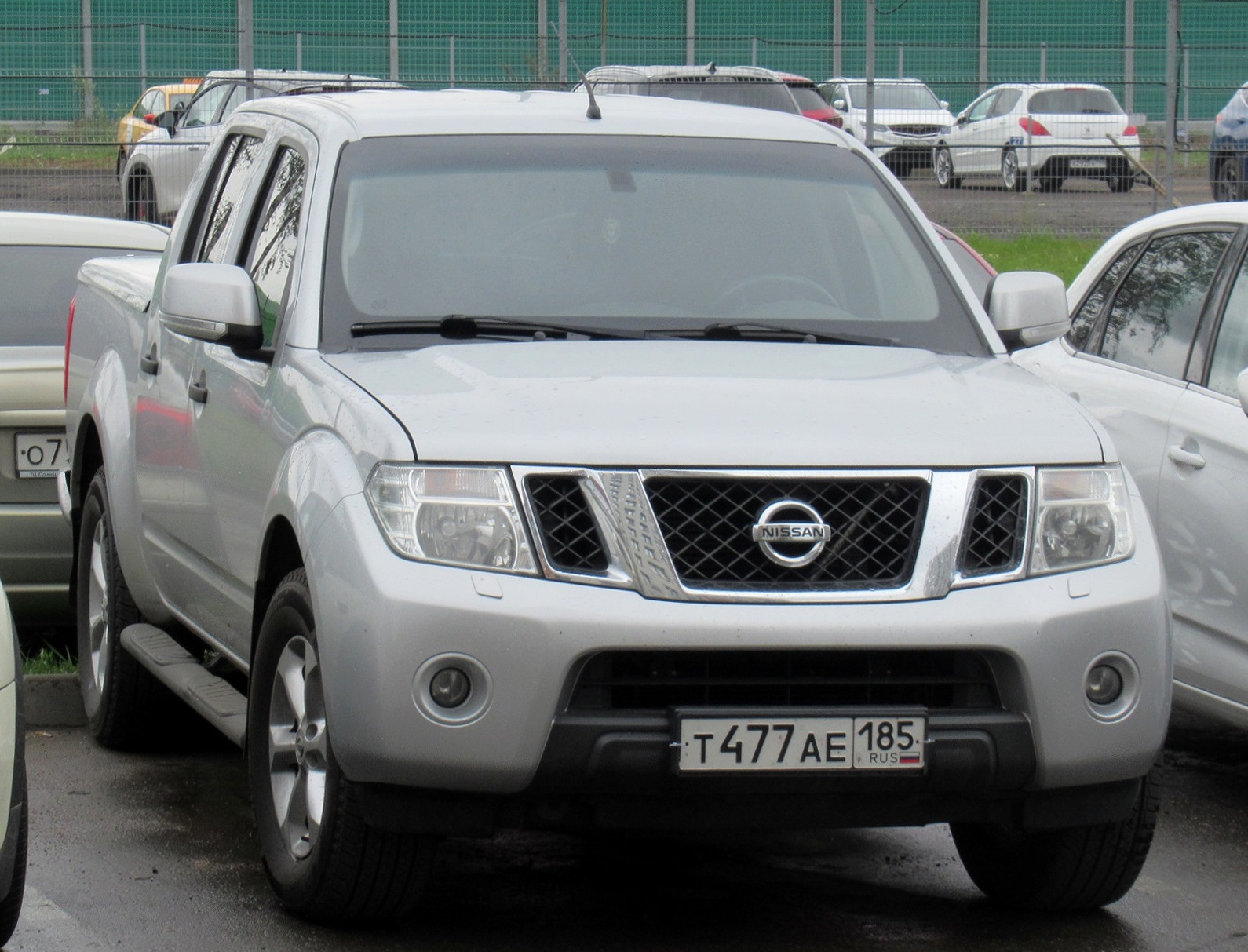 т 477 ае 185, Nissan Navara 3rd gen (Frontier) (D40), 2005–2015