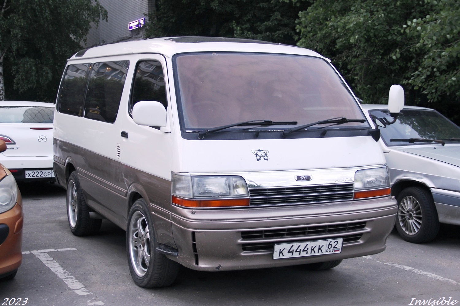 к 444 кк 62, Toyota HiAce 4th gen Van (H100), 1989–2004