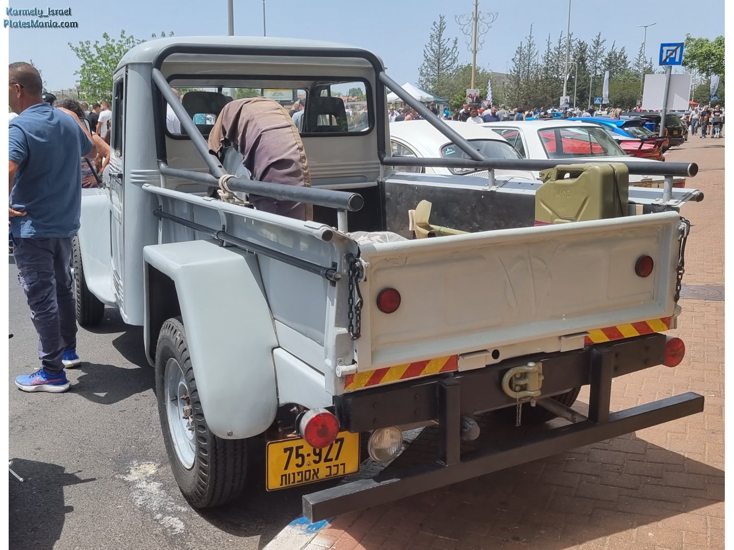 75-927, Willys Jeep Truck 