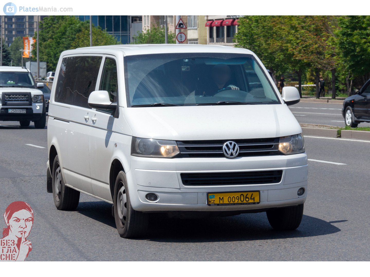M 009064, Volkswagen Caravelle T5, facelift, 2009–2015