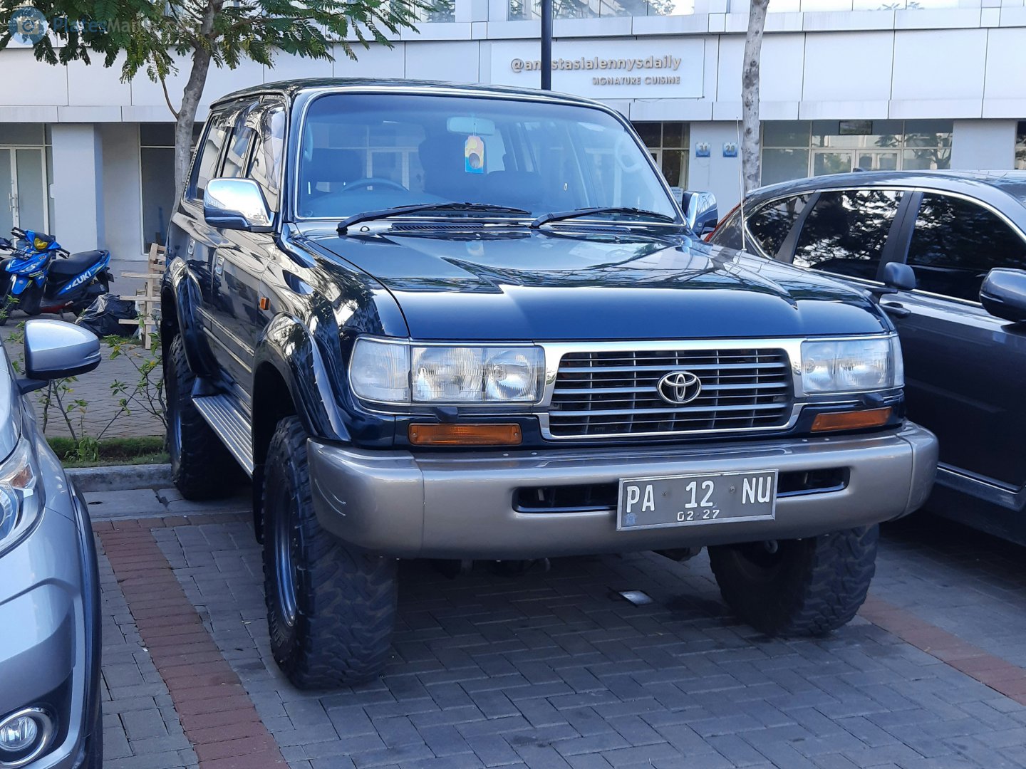 PA 12 NU, Toyota Land Cruiser 80 (J80), 1989–1997