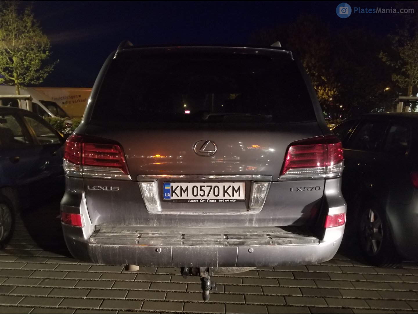 KM 0570 KM, Lexus LX 3rd gen (J200), 1st facelift, 2012–2015