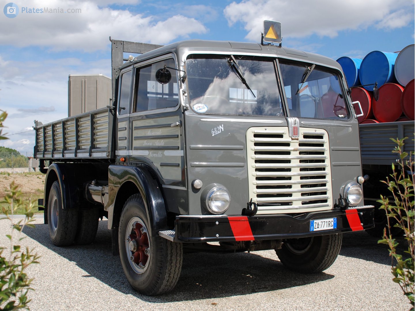 ZA 771 RG, FIAT 600 Serie II Trucks 682, 1952–1955