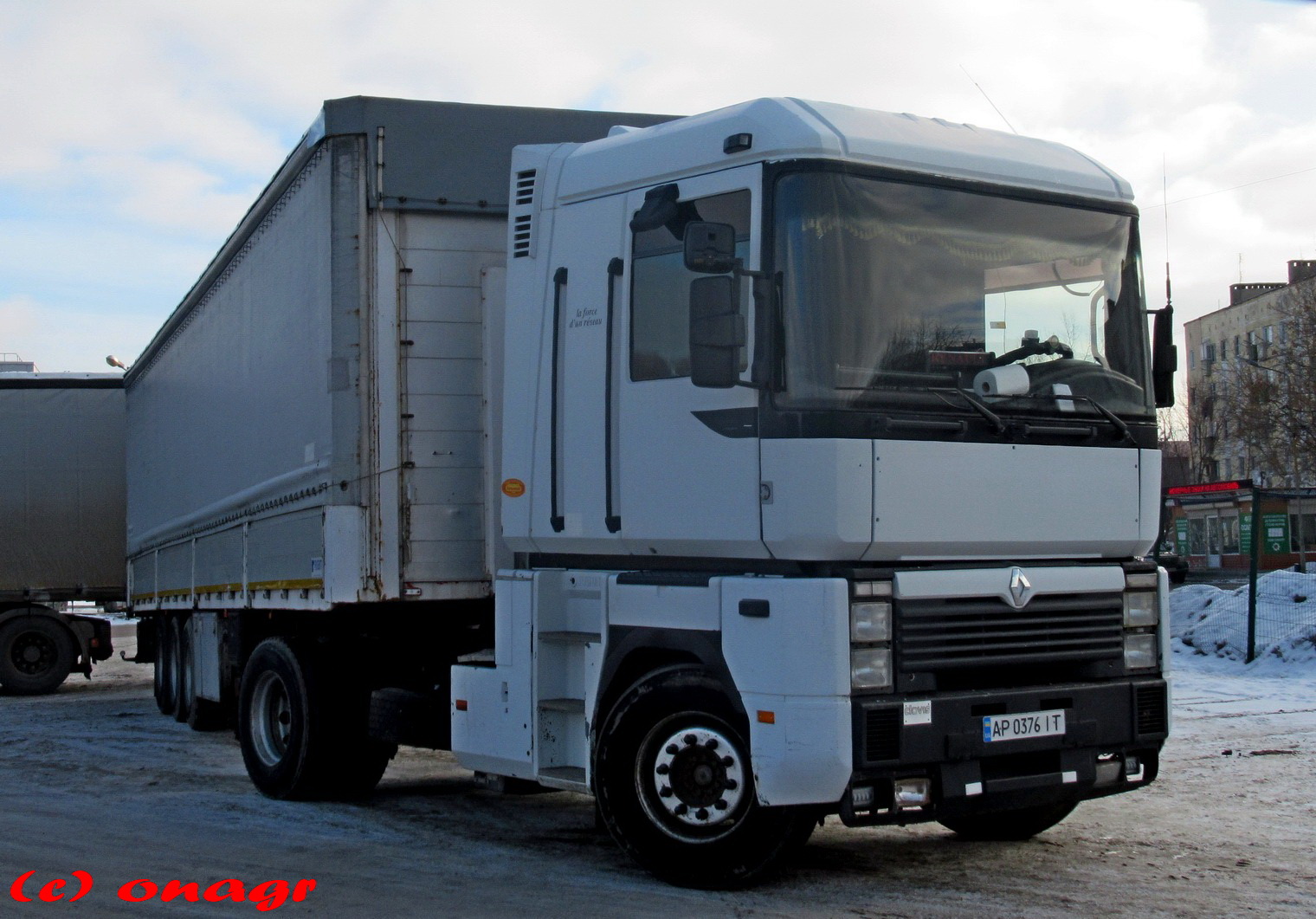 AP 0376 IT, Renault Magnum 1st gen (AE) and 2nd gen, 1990–2001