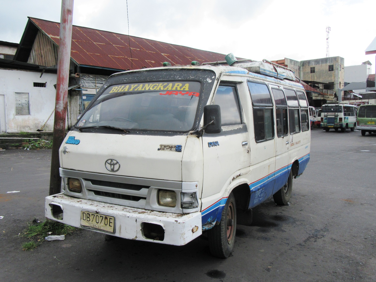 DB 7070 E, Toyota Dyna 4th gen Rino Truck (Y30/Y40; ID-market), facelift, 1984–2002
