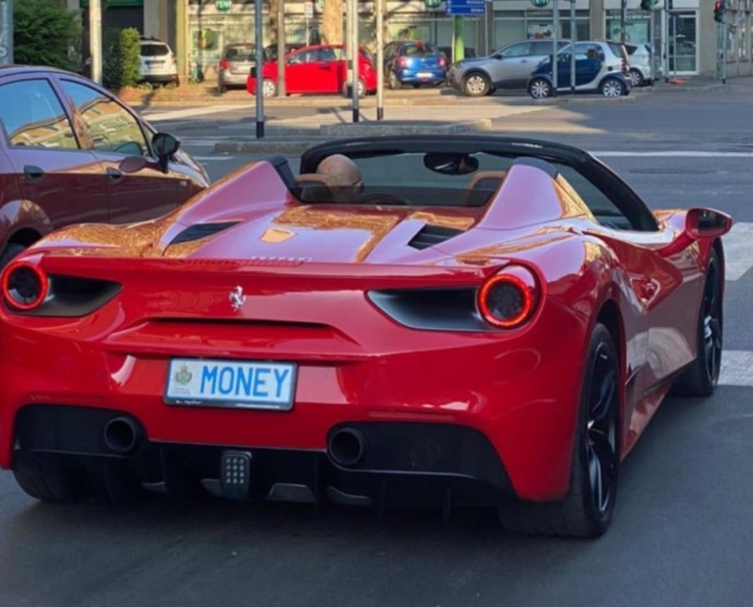 M0NEY, Ferrari 488 1st gen Spider (F142M), 2015–2019