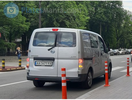 AA 5471 YA, Nissan NV200