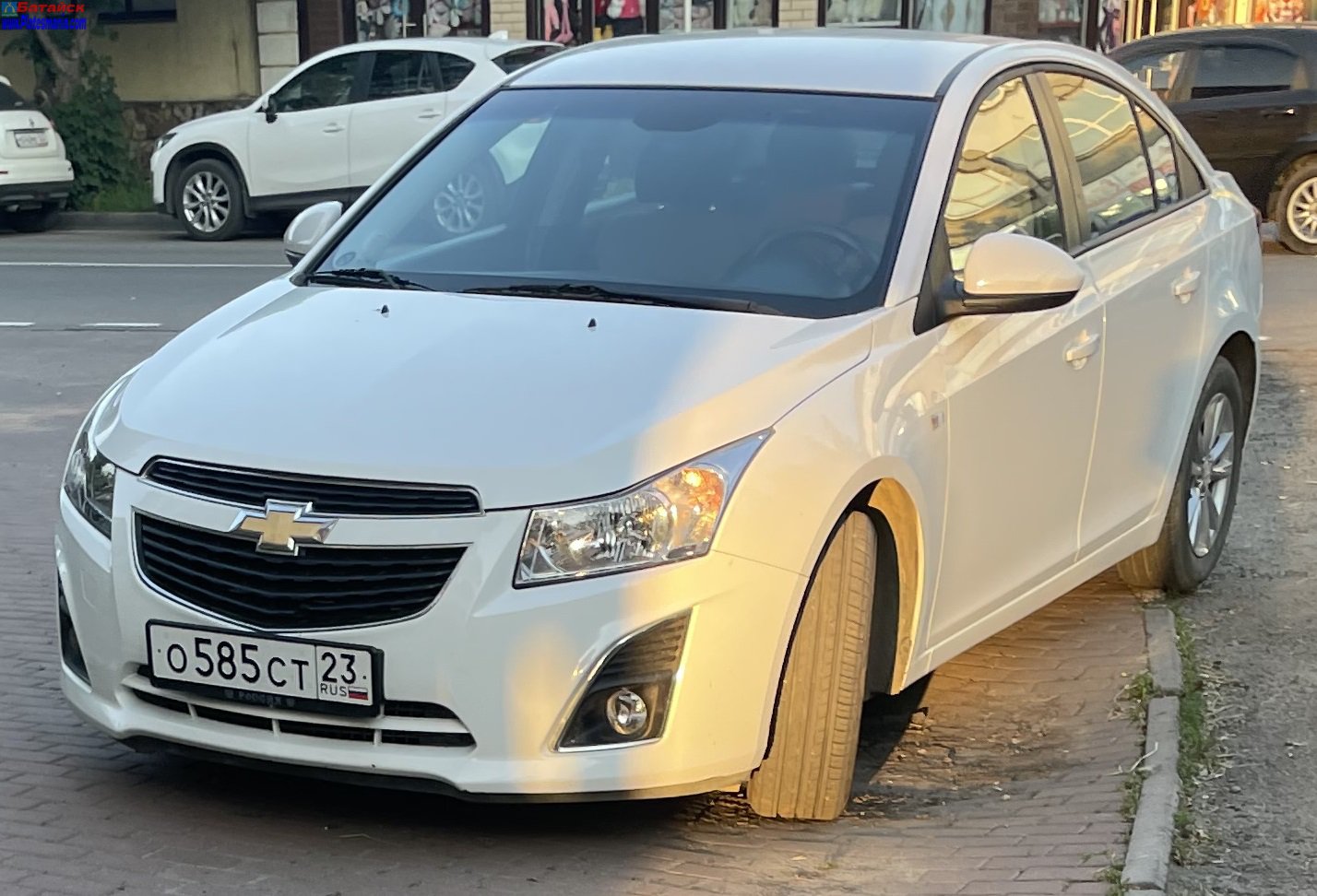 о 585 ст 23, Chevrolet Cruze 1st gen Sedan (J300), 2008–2016