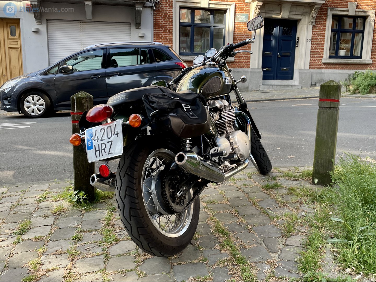 4204 HRZ, Triumph Motorcycles Thruxton 