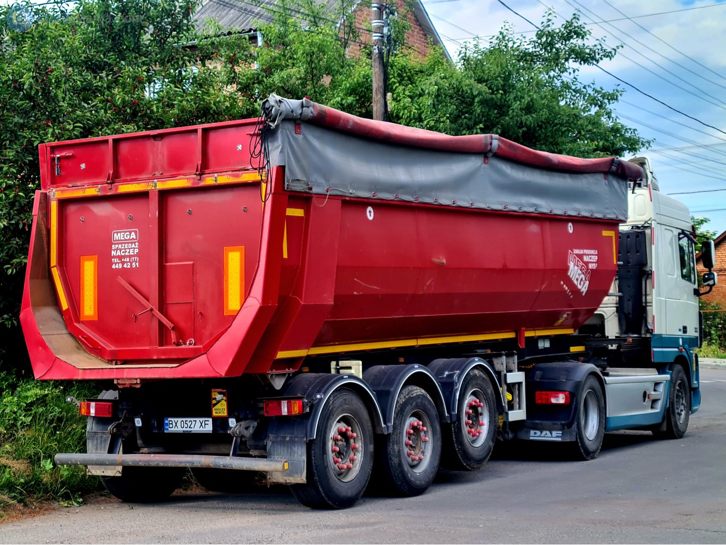 BX 0527 XF, MEGA Trailers MNW 